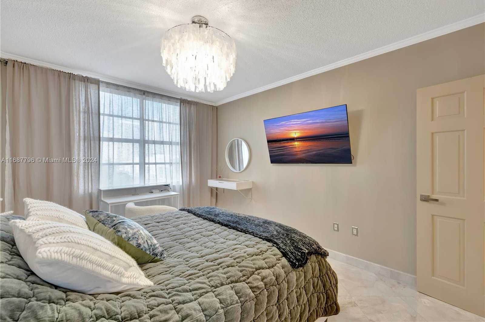 Small Image of 1965 SOUTH OCEAN DR #4S, Hallandale Beach Number 17