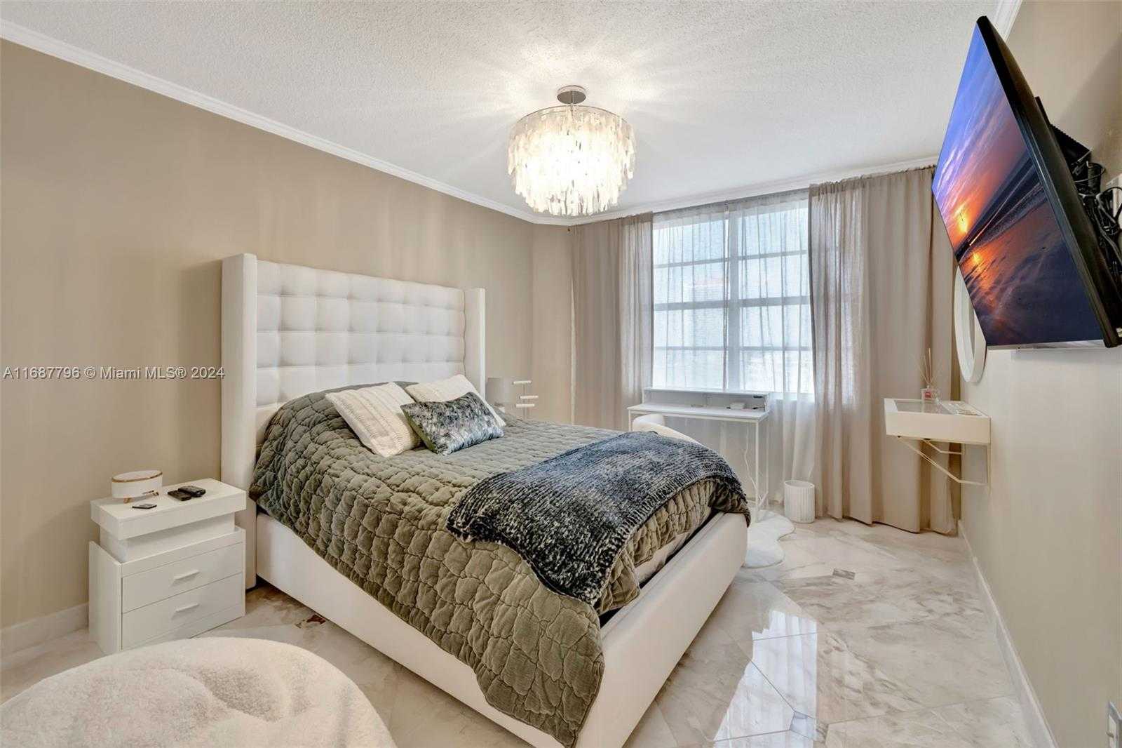 Small Image of 1965 SOUTH OCEAN DR #4S, Hallandale Beach Number 18