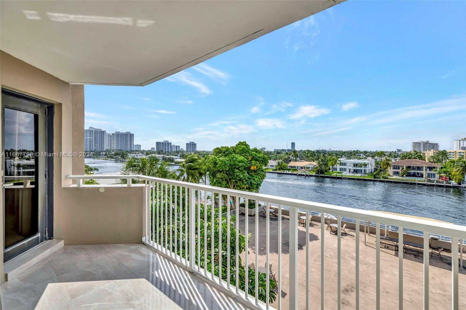 Small Image of 1965 SOUTH OCEAN DR #4S, Hallandale Beach Number 26