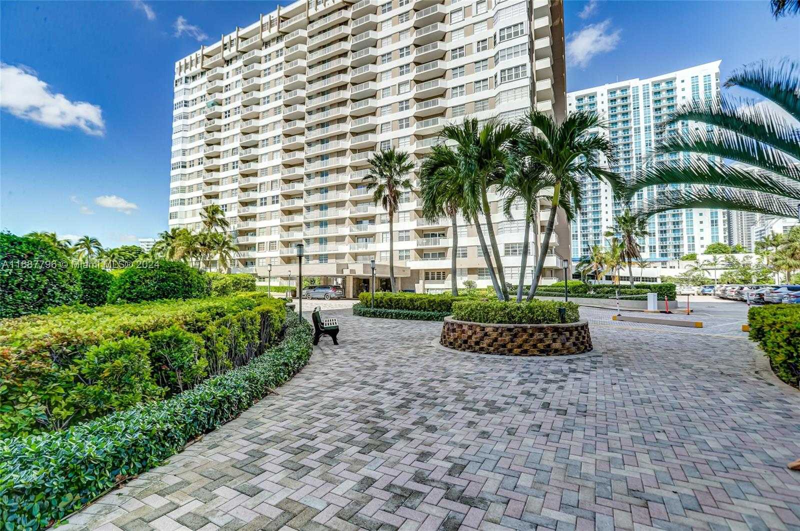 Small Image of 1965 SOUTH OCEAN DR #4S, Hallandale Beach Number 47