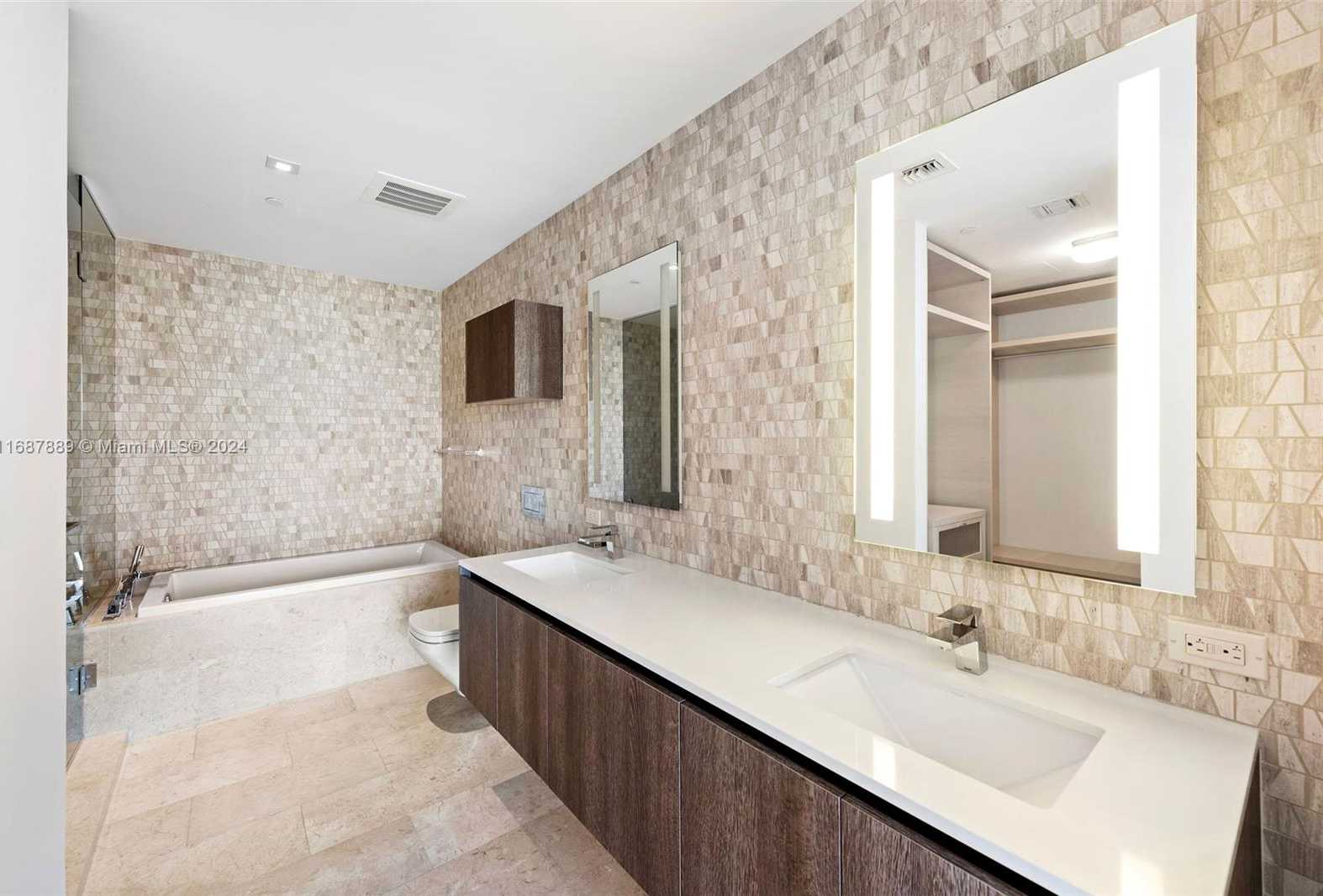 Small Image of 88 SOUTH WEST 7TH ST #2408, Miami Number 16