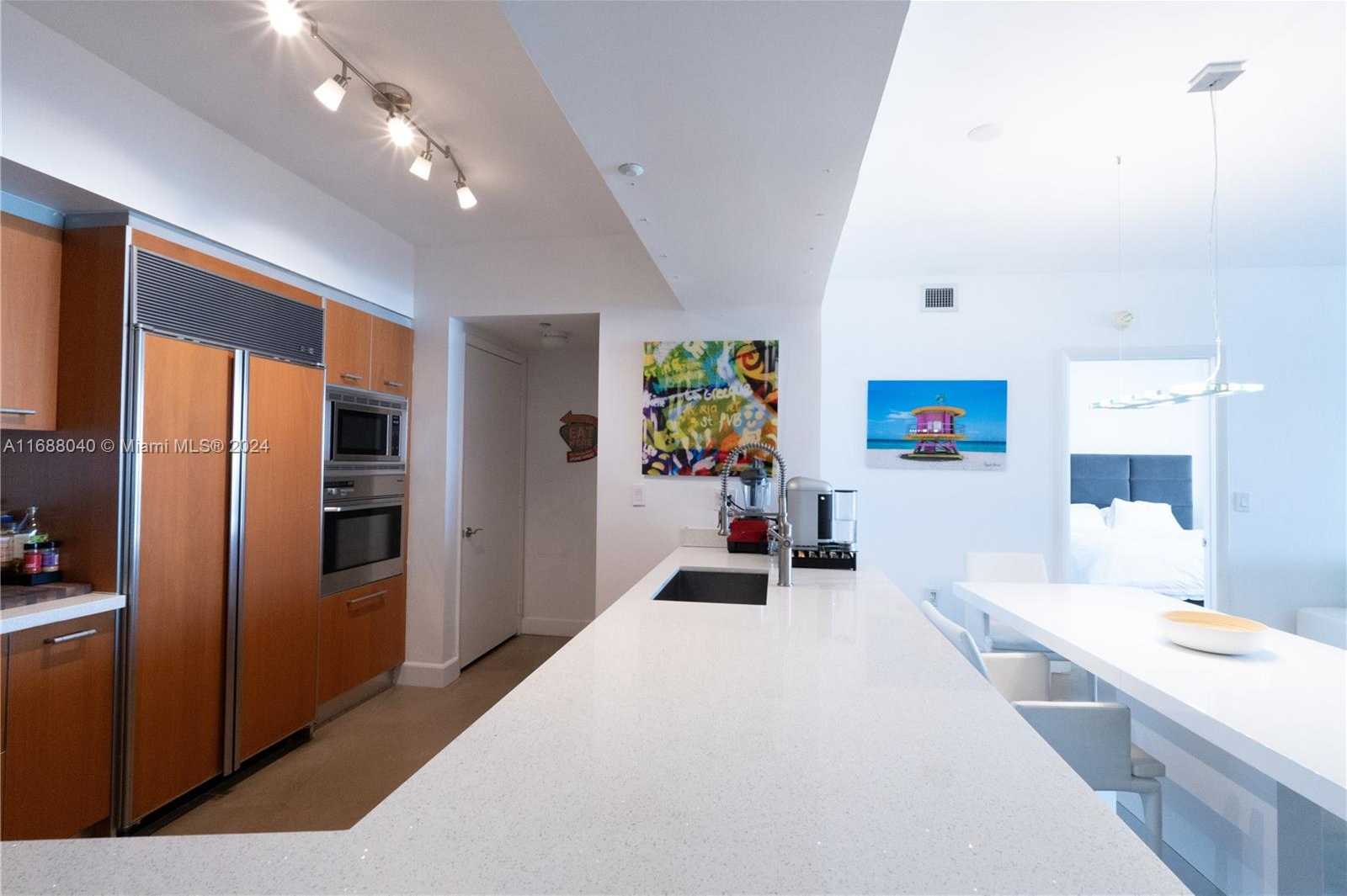 Small Image of 400 ALTON RD #1709, Miami Beach Number 6