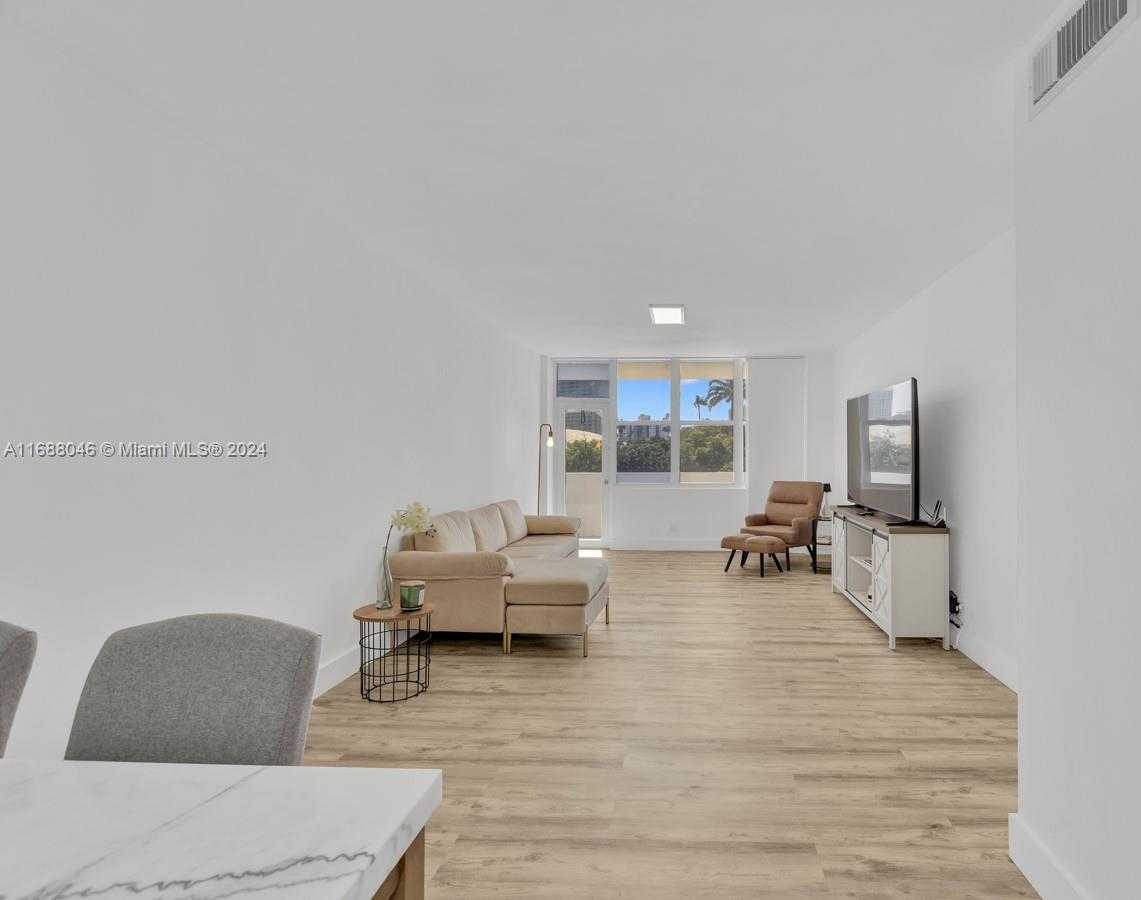 Small Image of 7441 WAYNE AVE #2K, Miami Beach Number 12