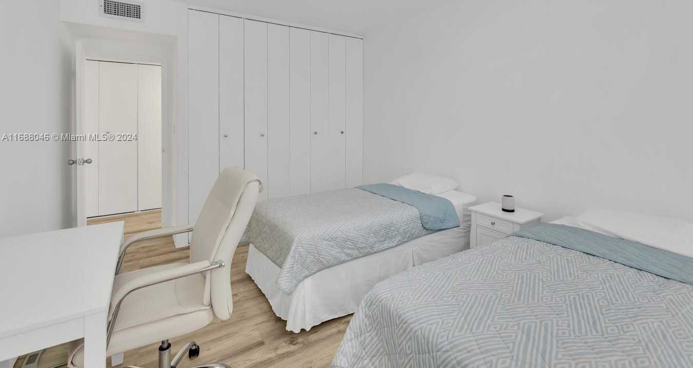 Small Image of 7441 WAYNE AVE #2K, Miami Beach Number 17