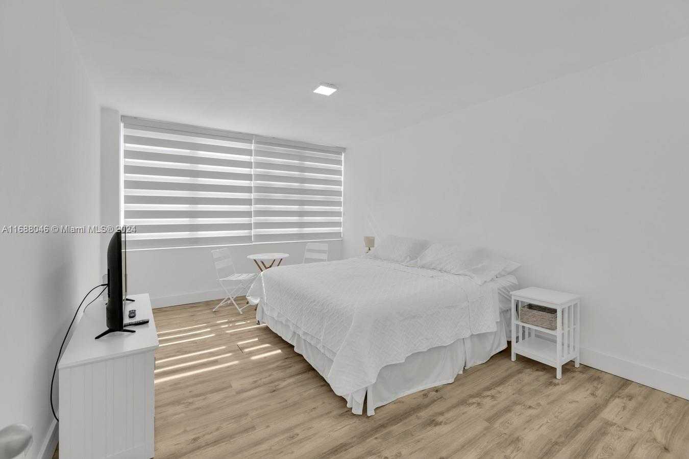 Small Image of 7441 WAYNE AVE #2K, Miami Beach Number 18