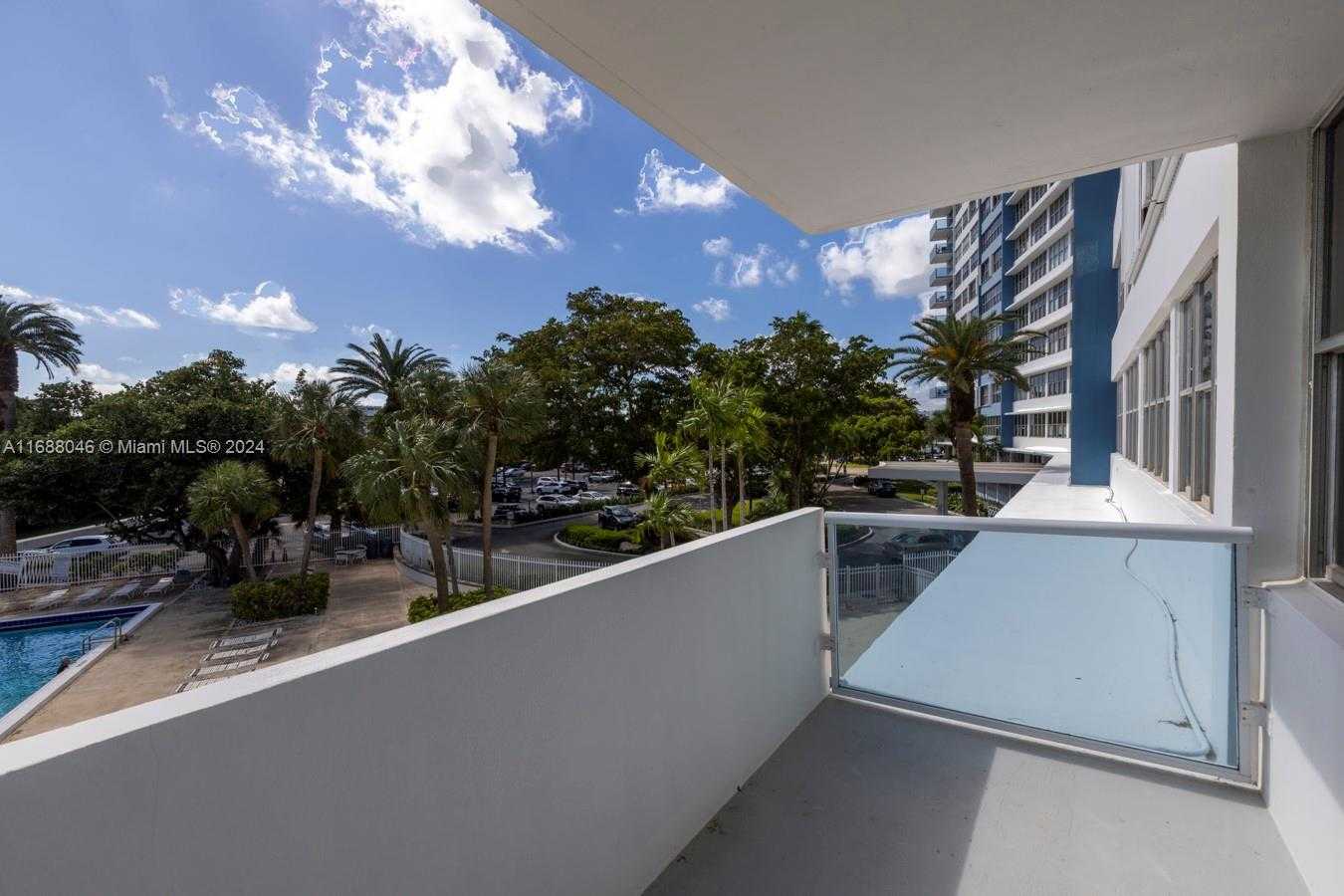 Small Image of 7441 WAYNE AVE #2K, Miami Beach Number 25