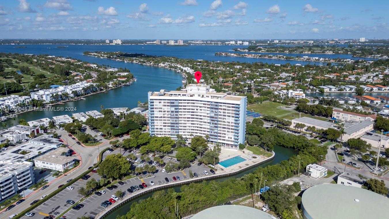 Small Image of 7441 WAYNE AVE #2K, Miami Beach Number 44