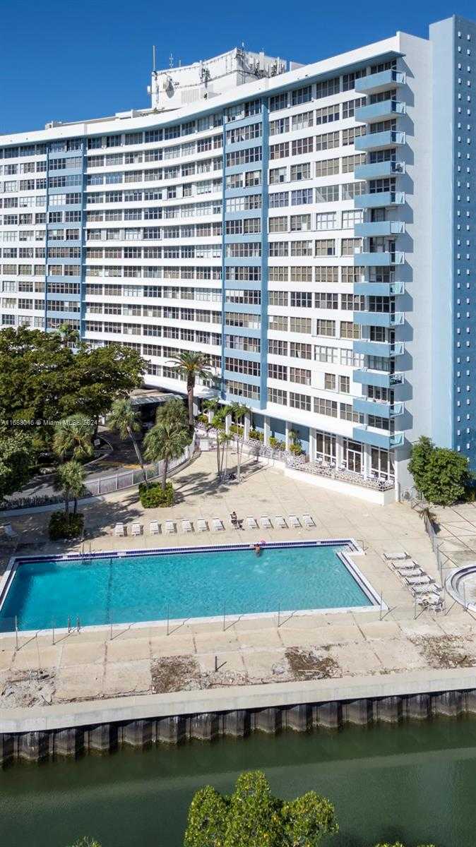 Small Image of 7441 WAYNE AVE #2K, Miami Beach Number 54