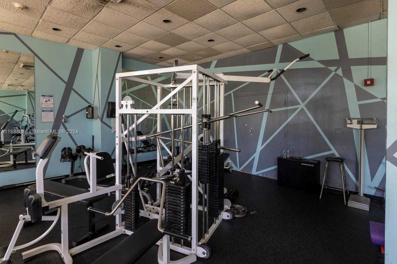 Small Image of 7441 WAYNE AVE #2K, Miami Beach Number 9