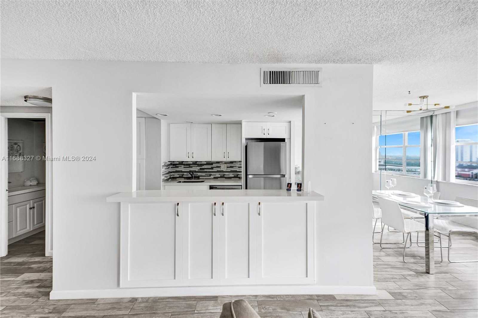 Small Image of 251 174TH ST #1607, Sunny Isles Beach Number 15