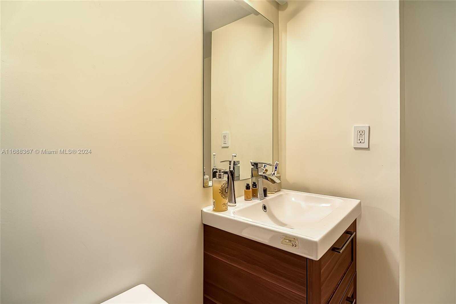 Small Image of 290 174TH ST #1709, Sunny Isles Beach Number 24