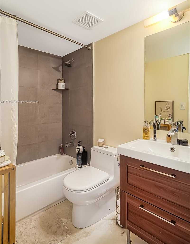 Small Image of 290 174TH ST #1709, Sunny Isles Beach Number 25