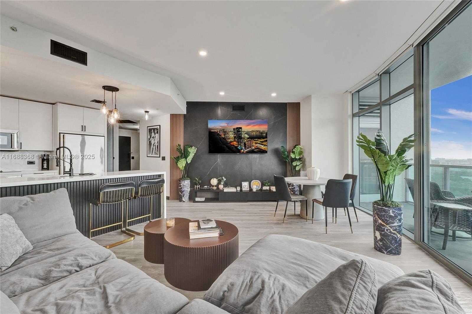 Small Image of 3301 NORTH EAST 1ST AVE #H1807, Miami Number 2