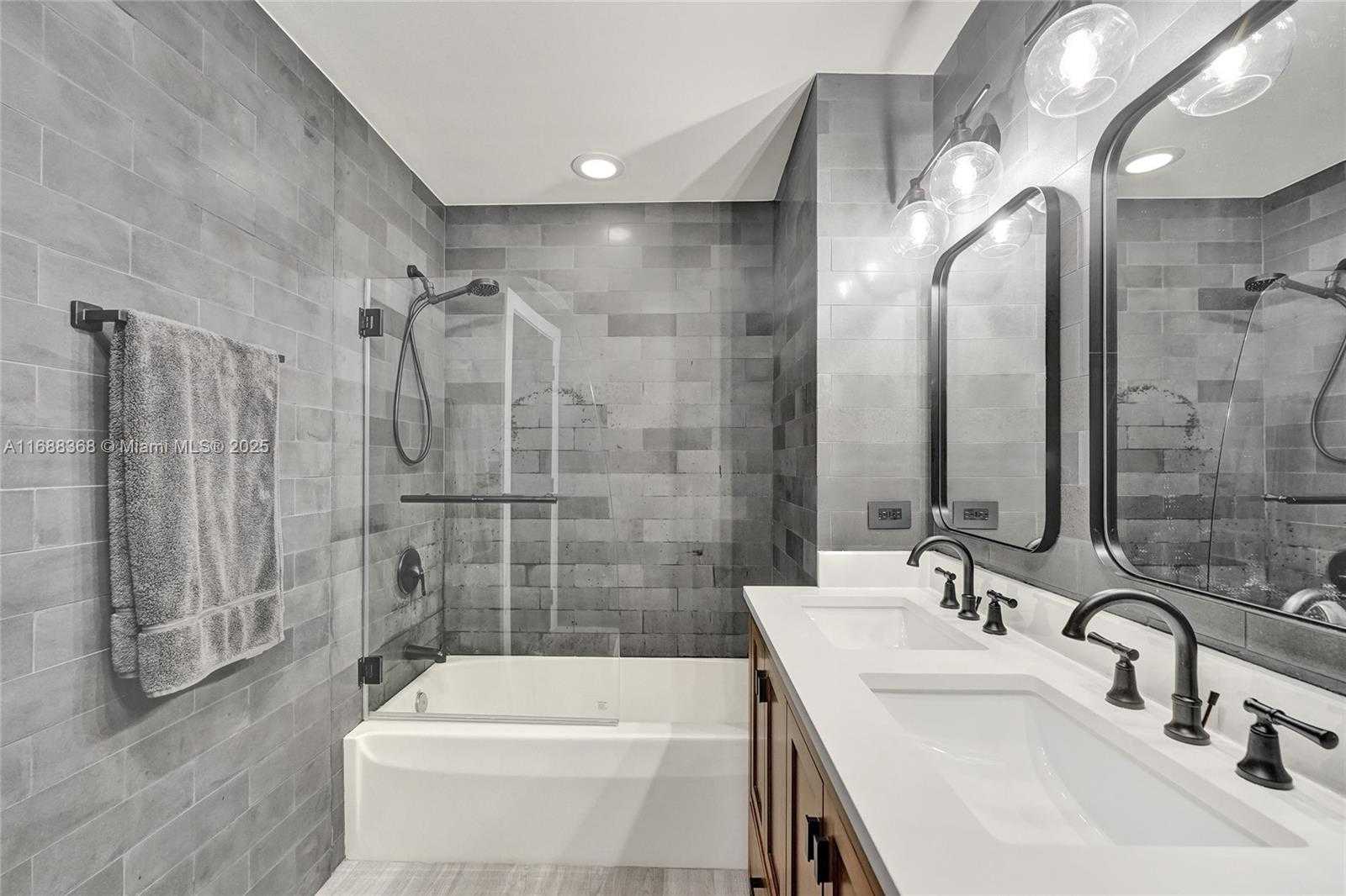 Small Image of 3301 NORTH EAST 1ST AVE #H1807, Miami Number 23