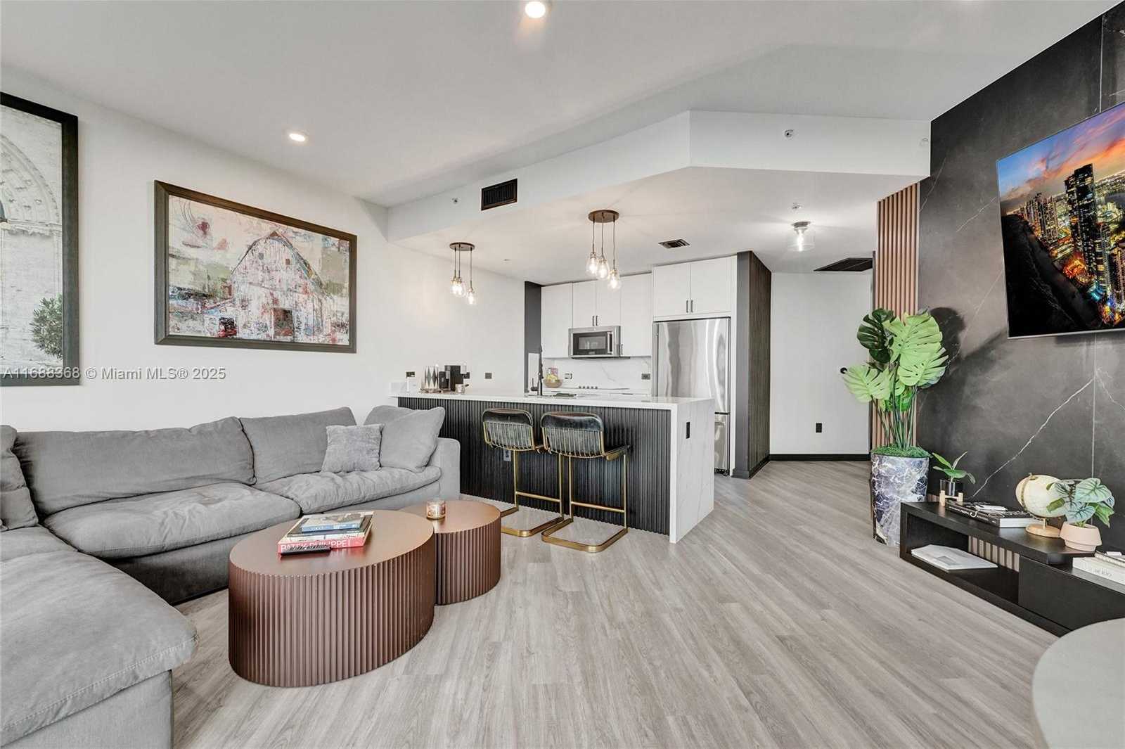Small Image of 3301 NORTH EAST 1ST AVE #H1807, Miami Number 6