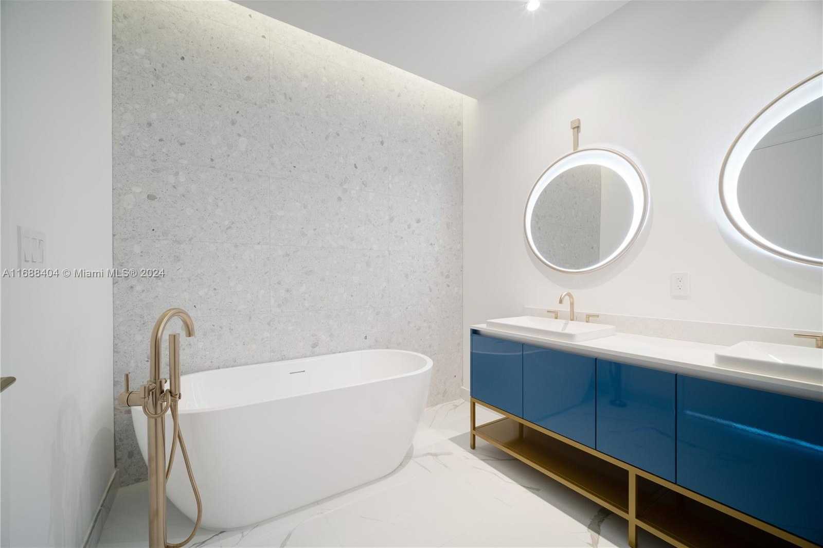 Small Image of 2655 SOUTH BAYSHORE DR #1602, Coconut Grove Number 16