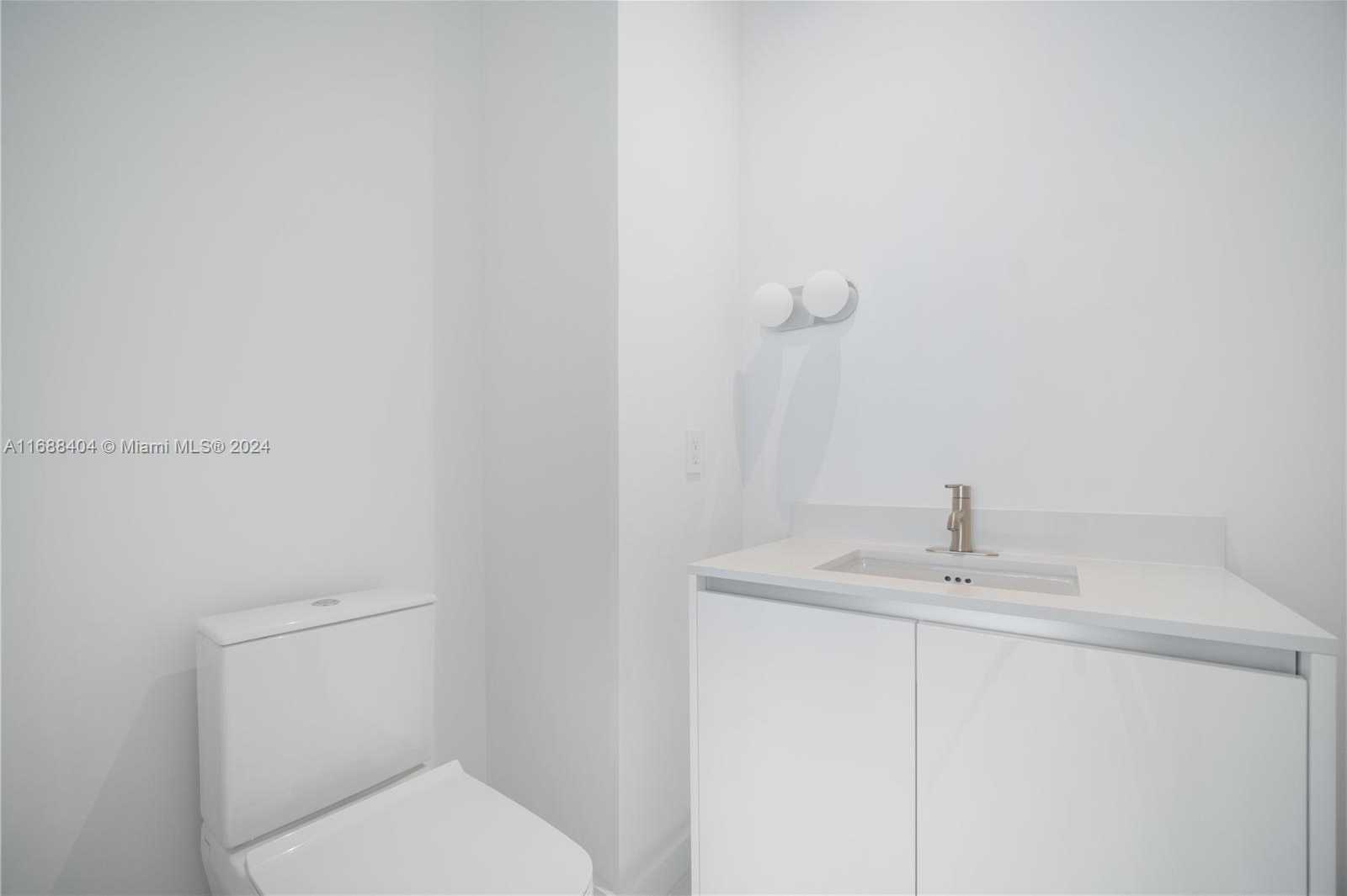 Small Image of 2655 SOUTH BAYSHORE DR #1602, Coconut Grove Number 28