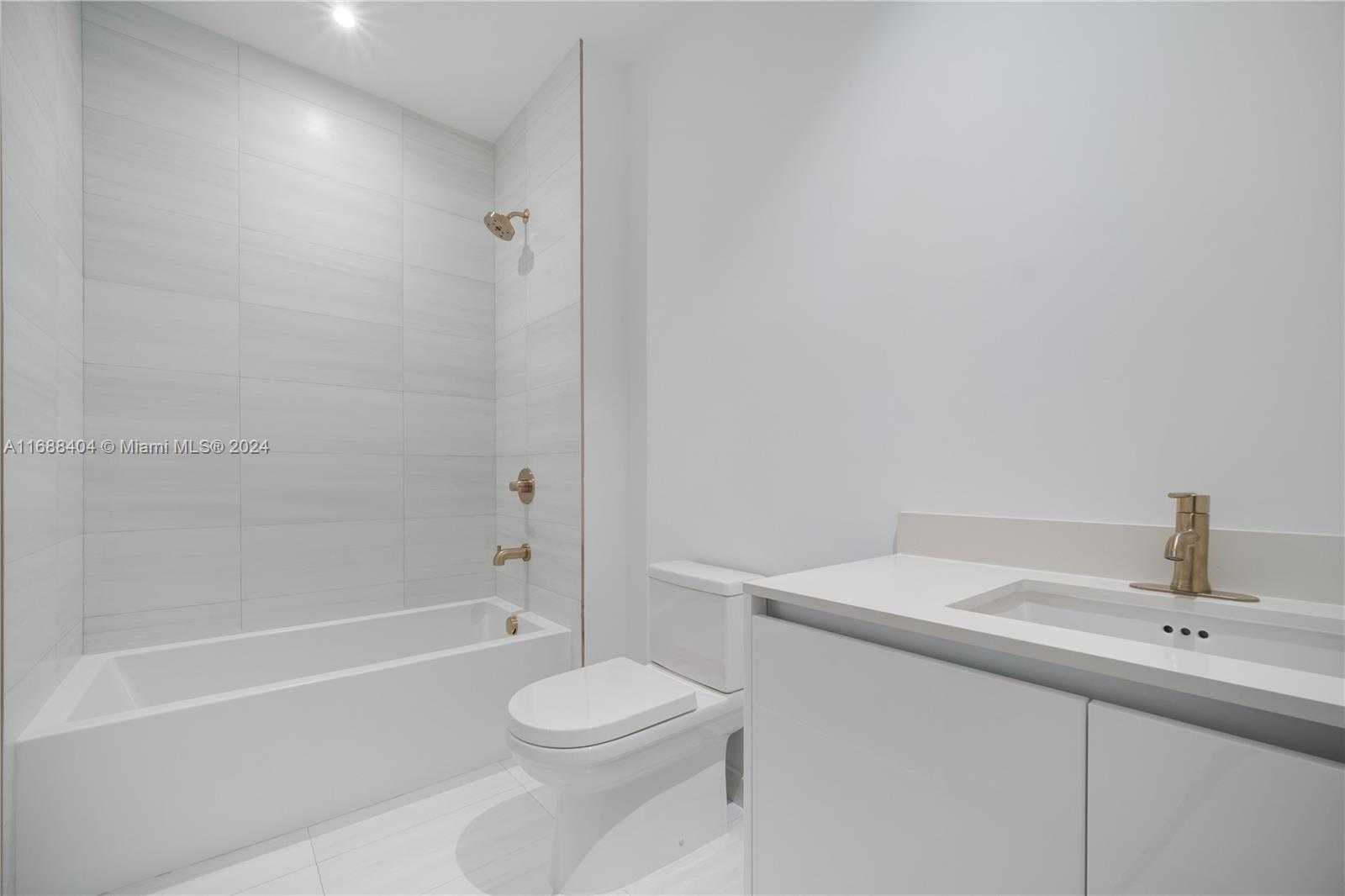 Small Image of 2655 SOUTH BAYSHORE DR #1602, Coconut Grove Number 30