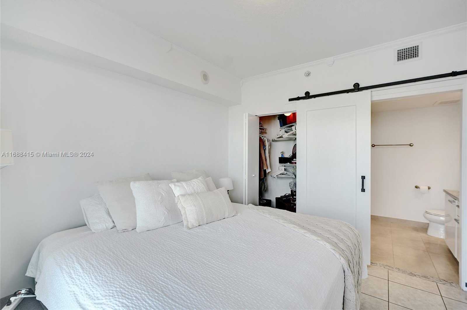 Small Image of 185 SOUTH WEST 7TH ST #2103, Miami Number 15