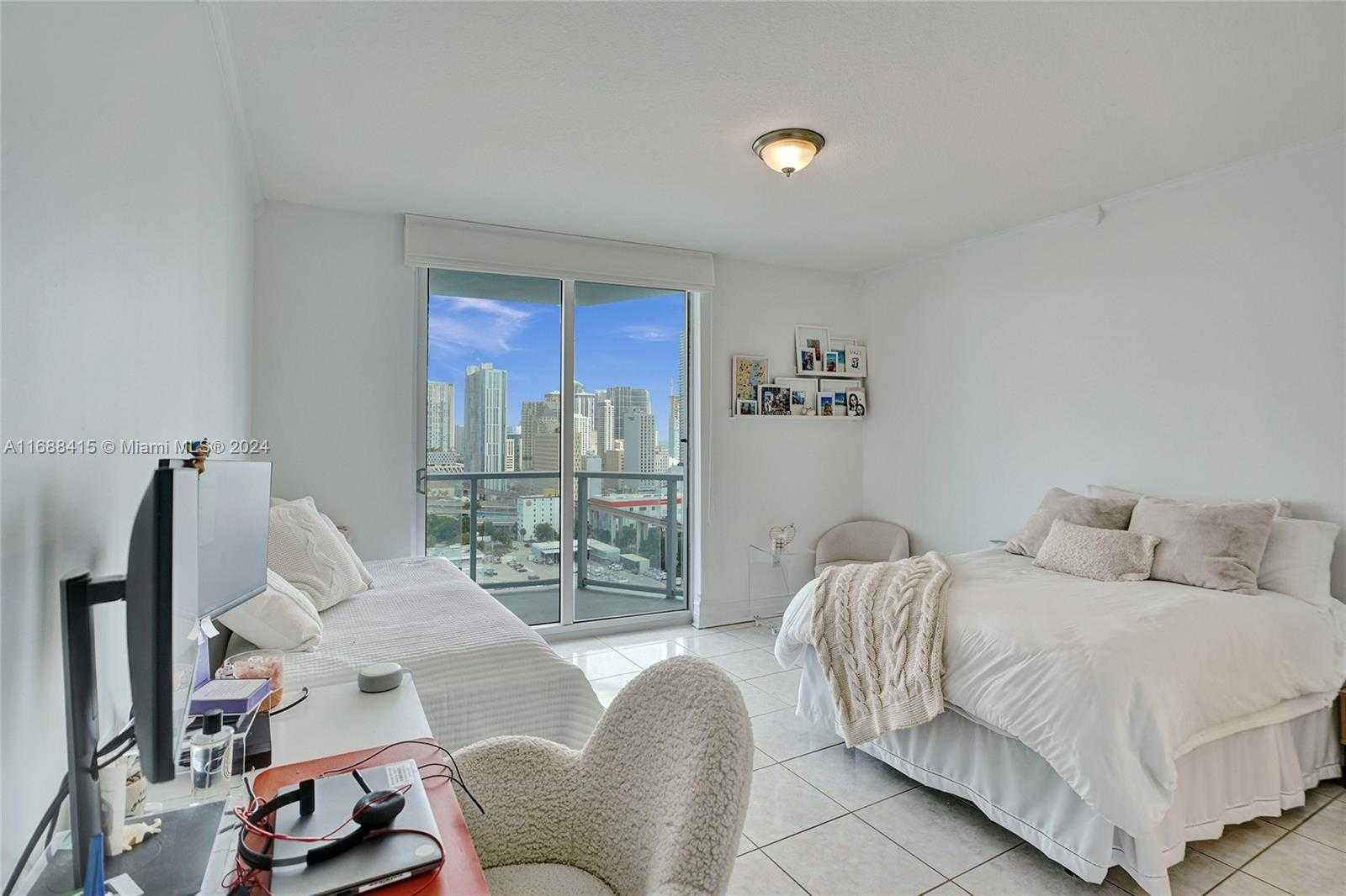 Small Image of 185 SOUTH WEST 7TH ST #2103, Miami Number 21