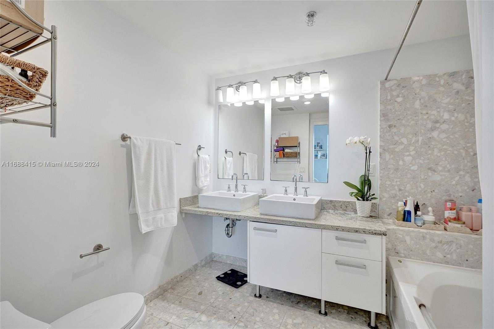 Small Image of 185 SOUTH WEST 7TH ST #2103, Miami Number 25