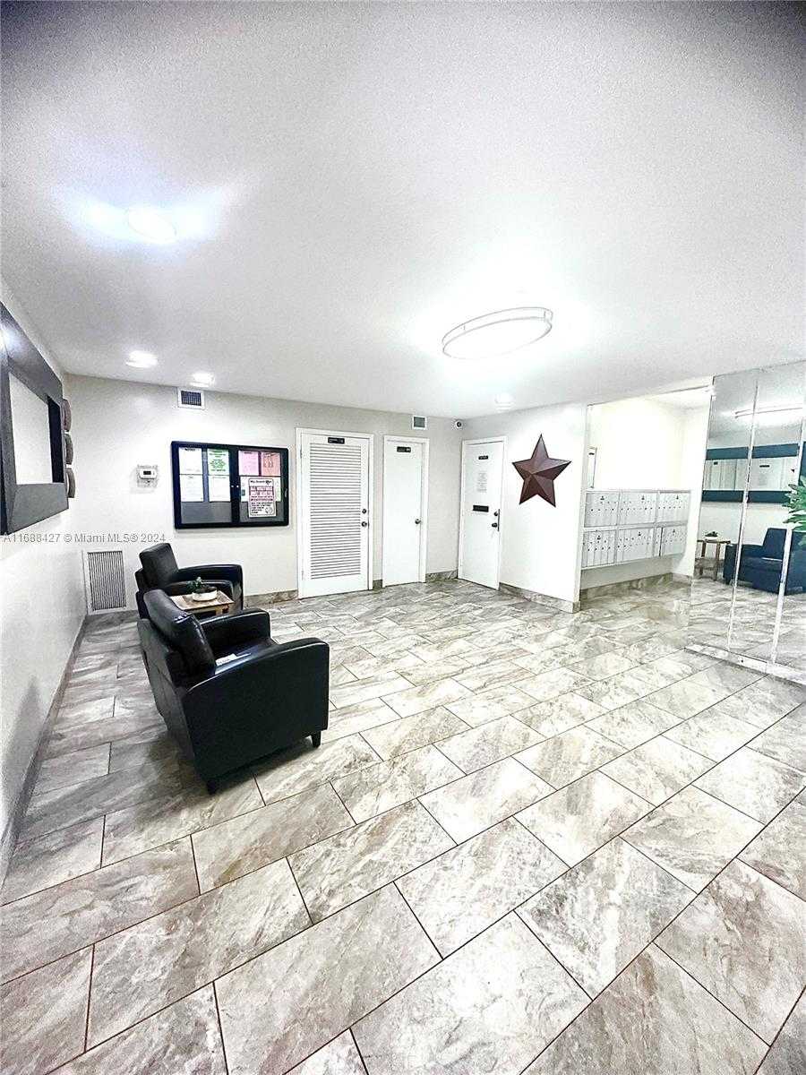 Small Image of 1811 JEFFERSON ST #210, Hollywood Number 12