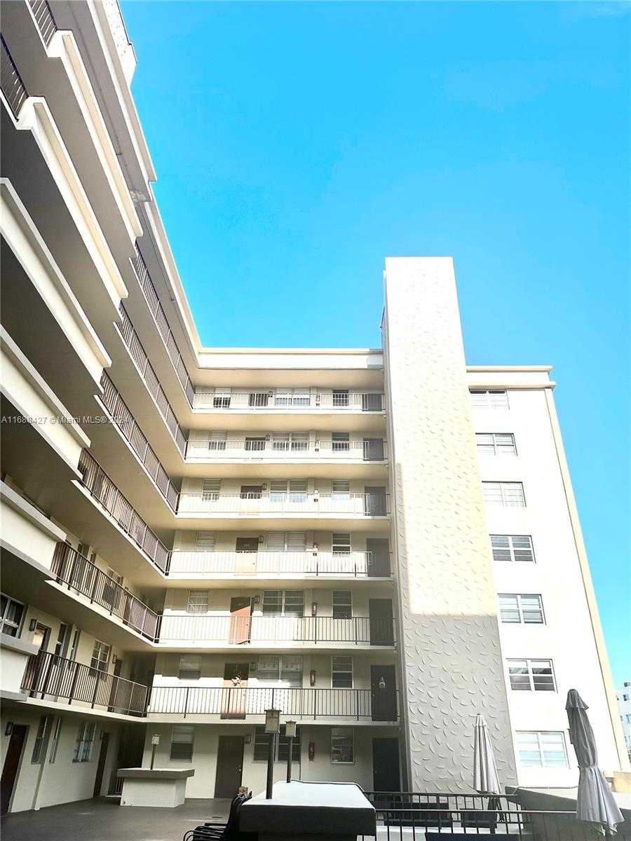 Small Image of 1811 JEFFERSON ST #210, Hollywood Number 4