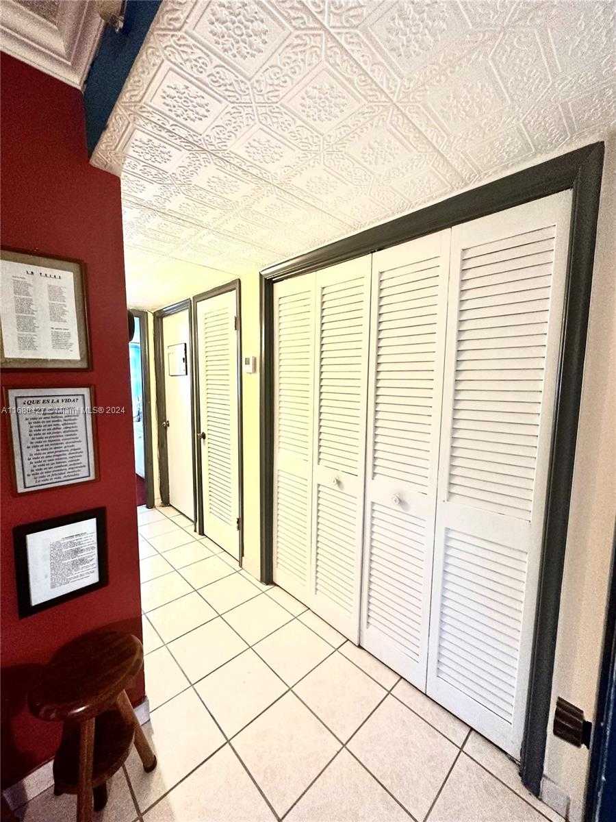 Small Image of 1811 JEFFERSON ST #210, Hollywood Number 9