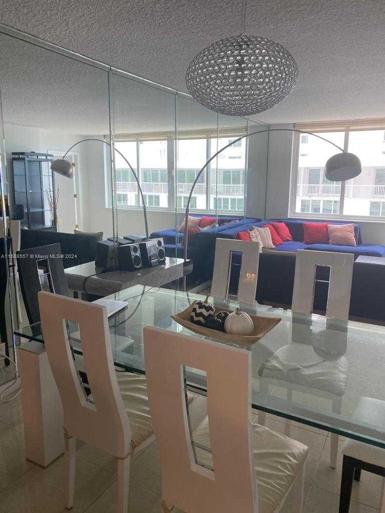 Small Image of 5401 COLLINS AVE #412, Miami Beach Number 10