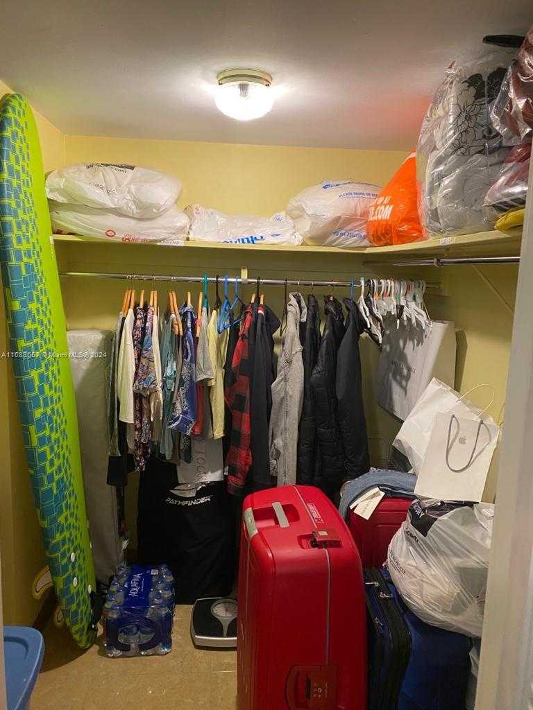 Small Image of 5401 COLLINS AVE #412, Miami Beach Number 21