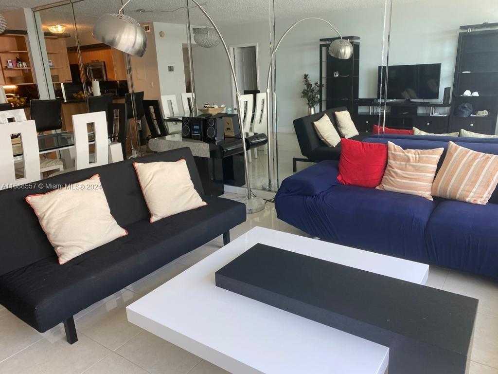 Small Image of 5401 COLLINS AVE #412, Miami Beach Number 6