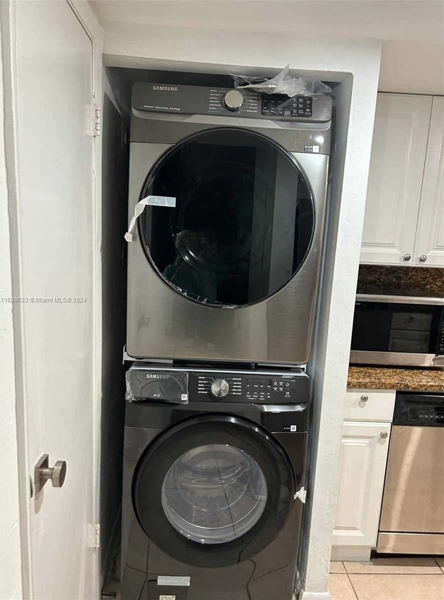 Small Image of 9030 SOUTH WEST 159TH TER #D, Palmetto Bay Number 13