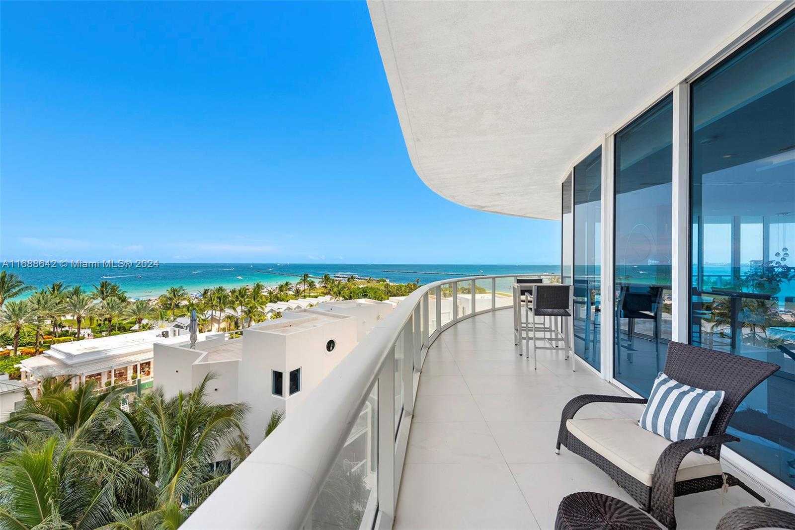 Small Image of 100 SOUTH POINTE DR #706, Miami Beach Number 38