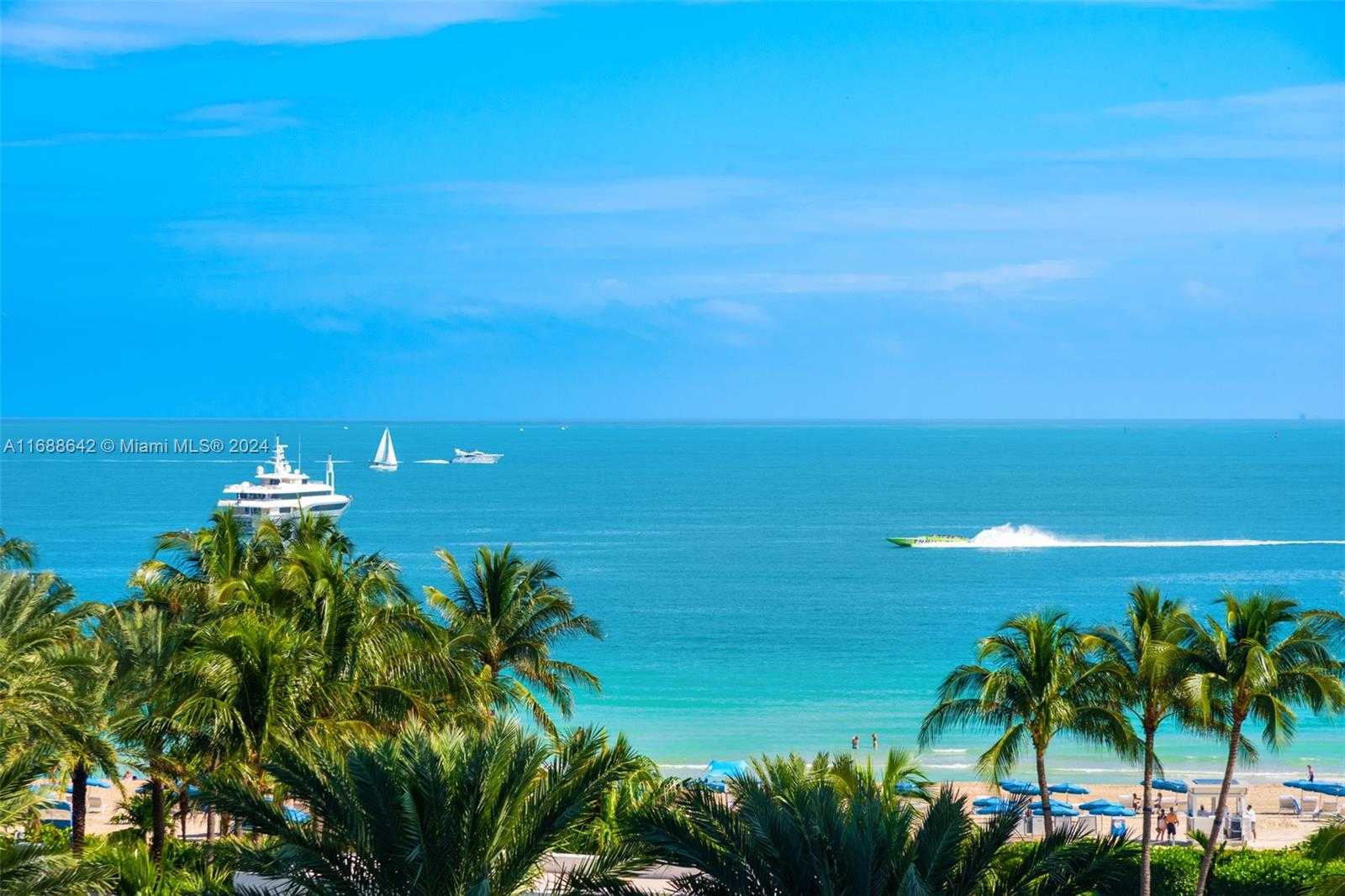 Small Image of 100 SOUTH POINTE DR #706, Miami Beach Number 4