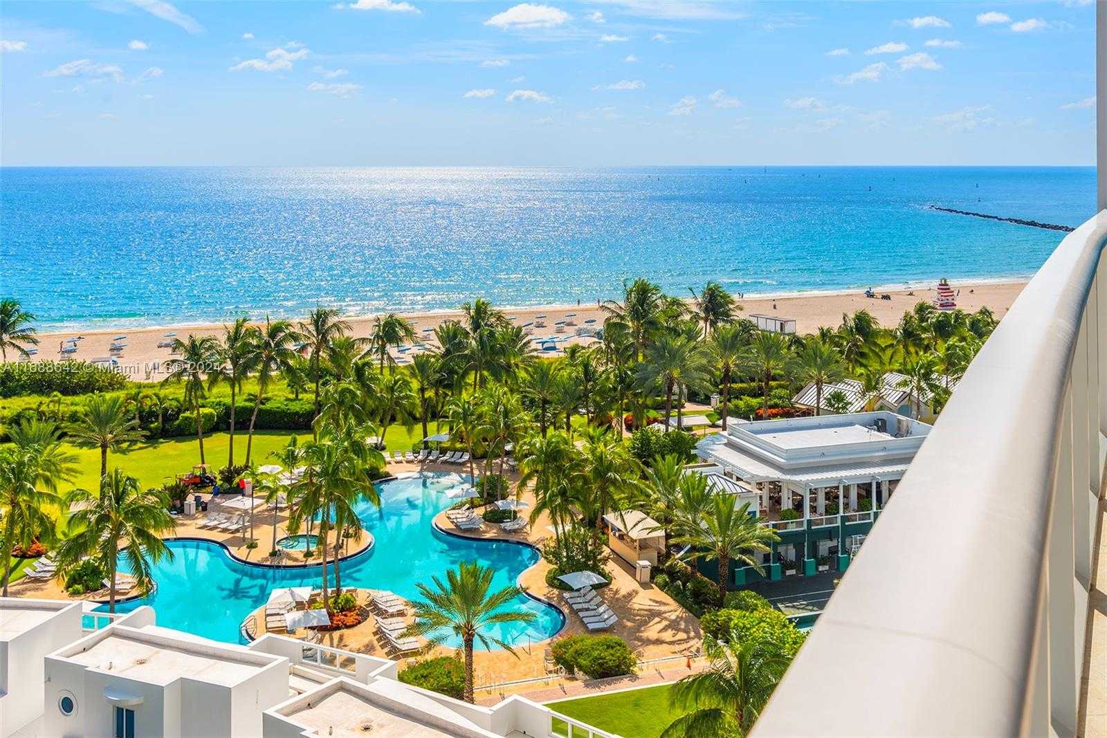 Small Image of 100 SOUTH POINTE DR #706, Miami Beach Number 6