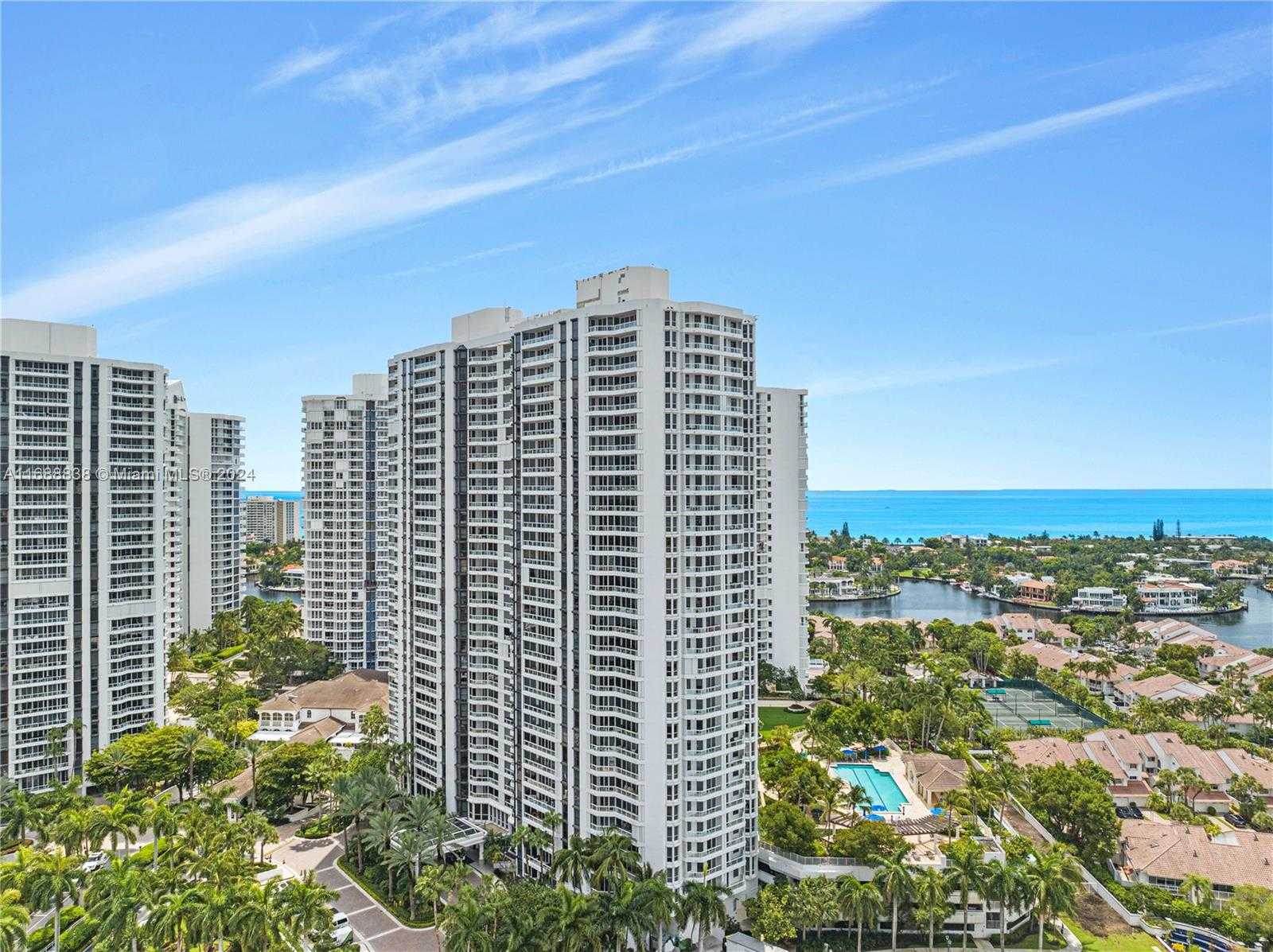 Small Image of 21055 YACHT CLUB DR #802, Aventura Number 22