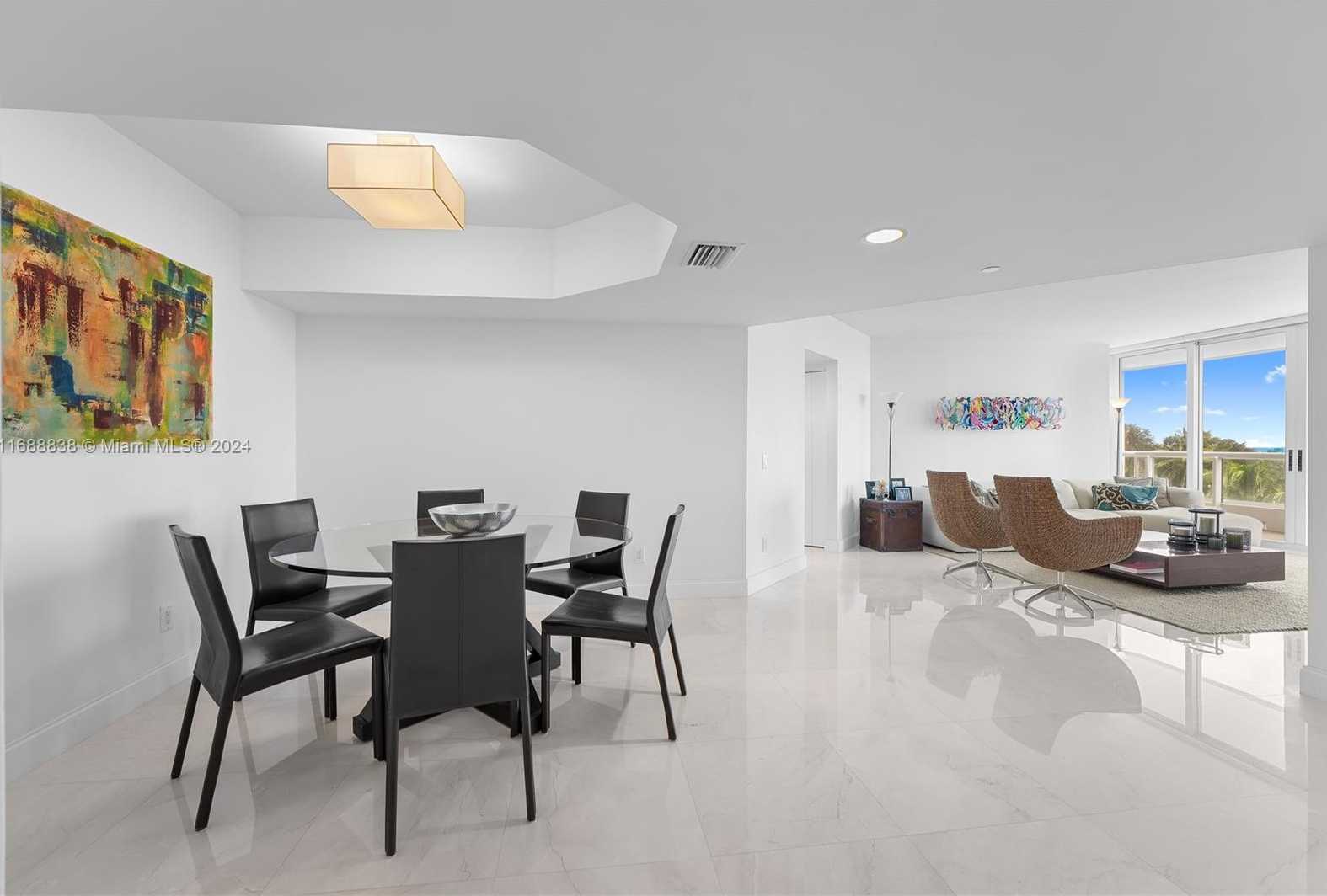 Small Image of 21055 YACHT CLUB DR #802, Aventura Number 6