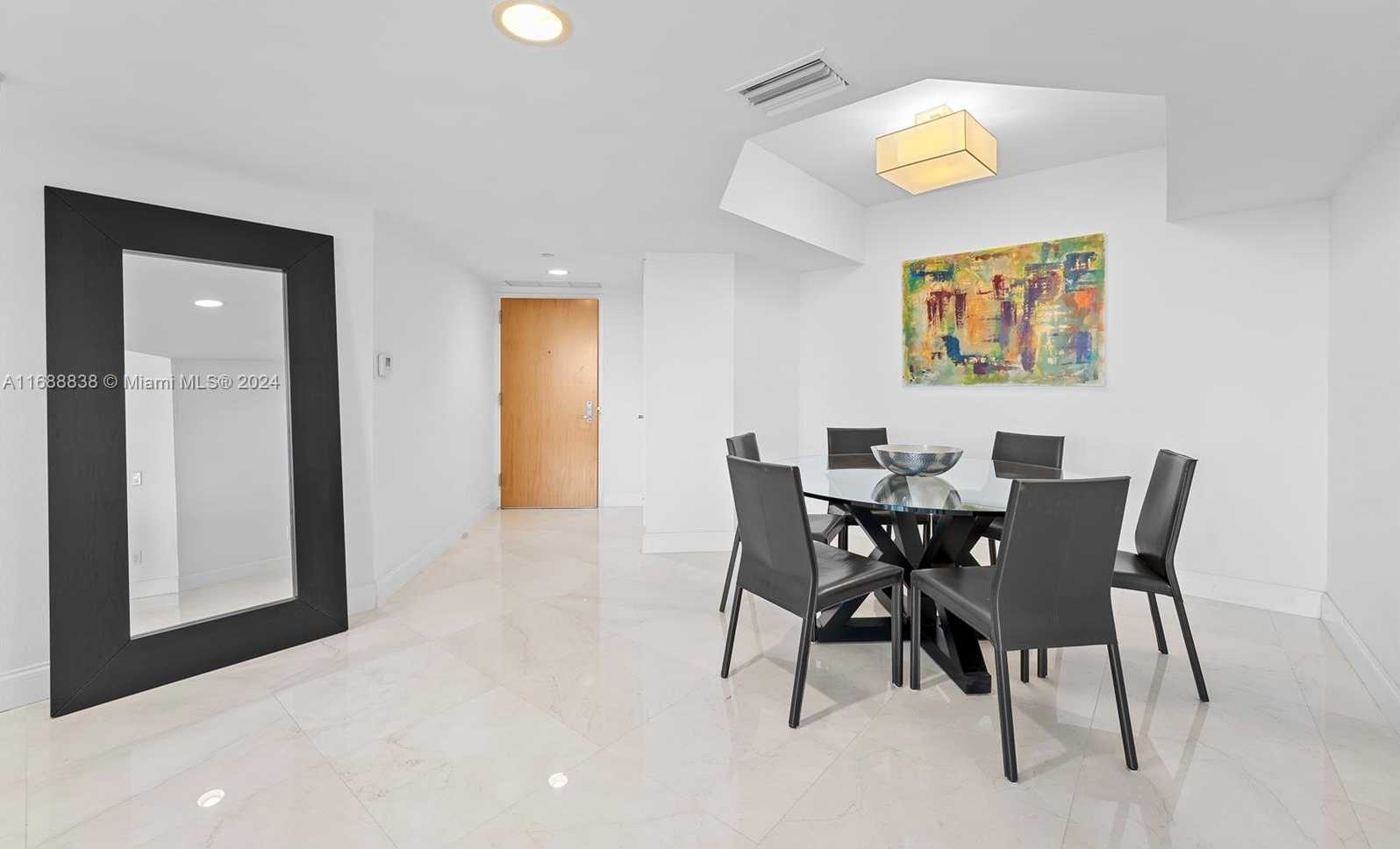 Small Image of 21055 YACHT CLUB DR #802, Aventura Number 7