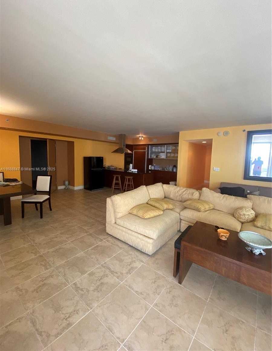 Small Image of 1850 SOUTH OCEAN DR #810, Hallandale Beach Number 7