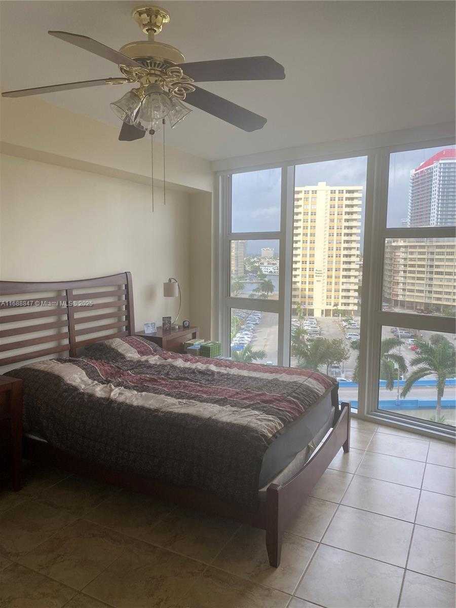 Small Image of 1850 SOUTH OCEAN DR #810, Hallandale Beach Number 9