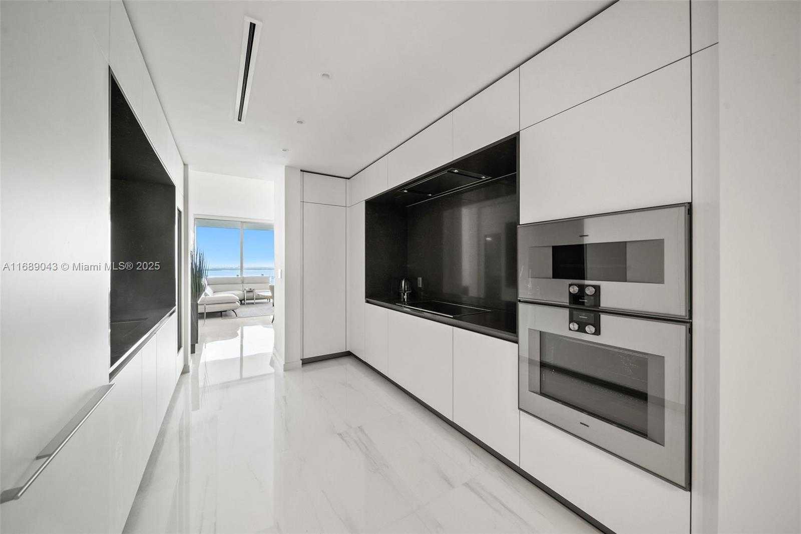 Small Image of 300 BISCAYNE BLVD WAY #3803, Miami Number 11