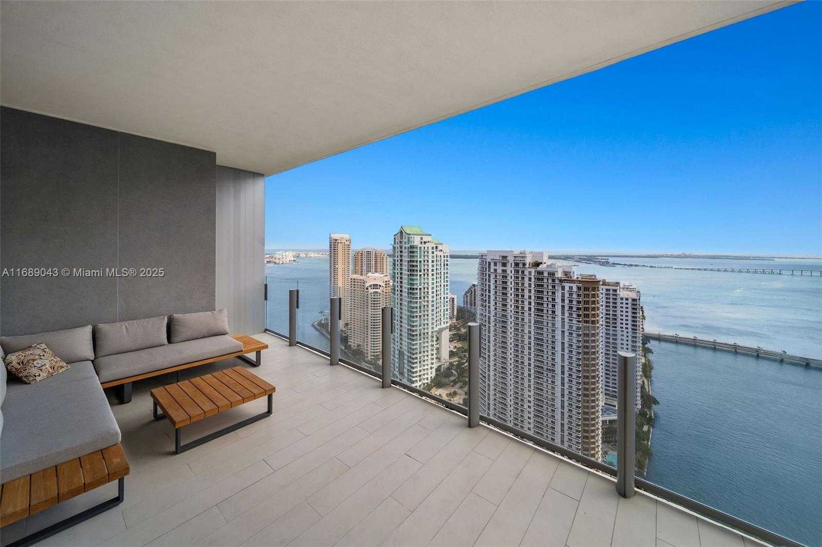 Small Image of 300 BISCAYNE BLVD WAY #3803, Miami Number 14
