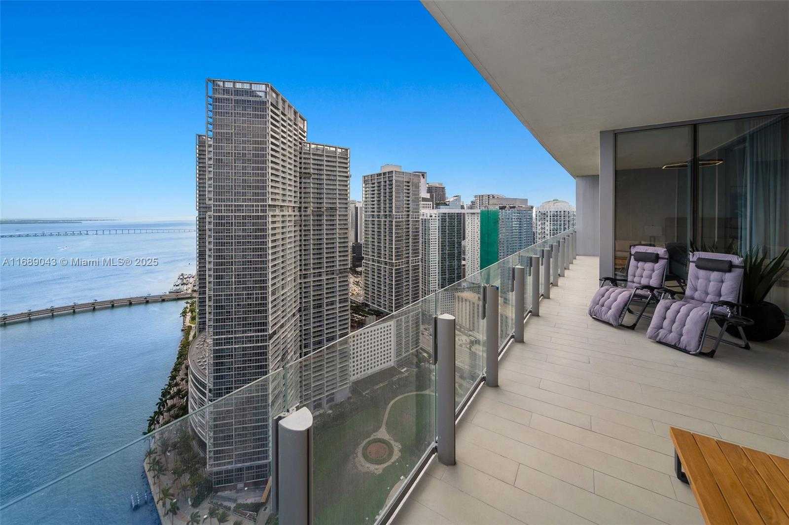 Small Image of 300 BISCAYNE BLVD WAY #3803, Miami Number 17