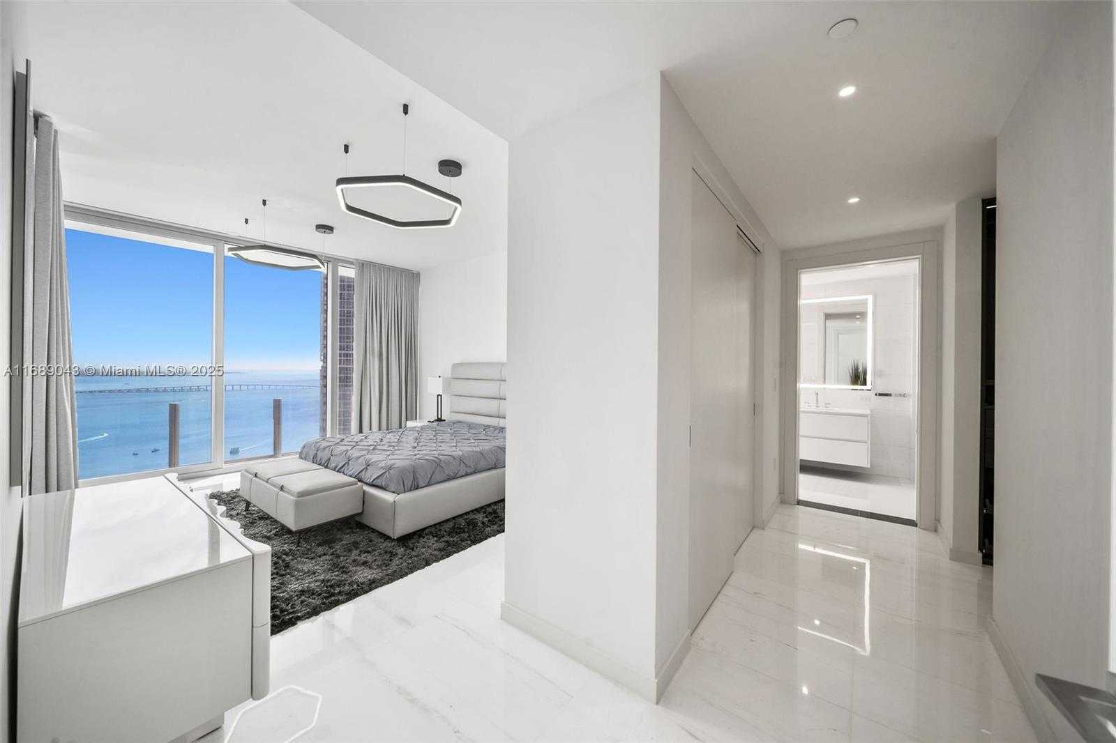 Small Image of 300 BISCAYNE BLVD WAY #3803, Miami Number 19