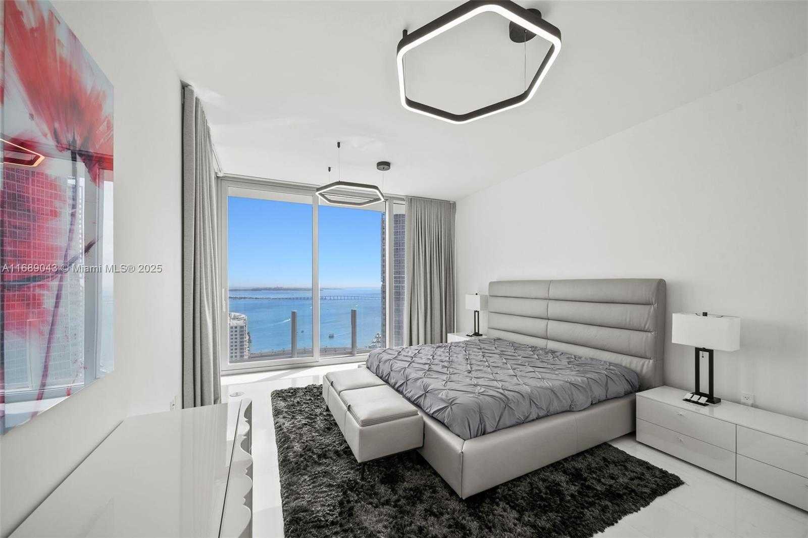 Small Image of 300 BISCAYNE BLVD WAY #3803, Miami Number 20