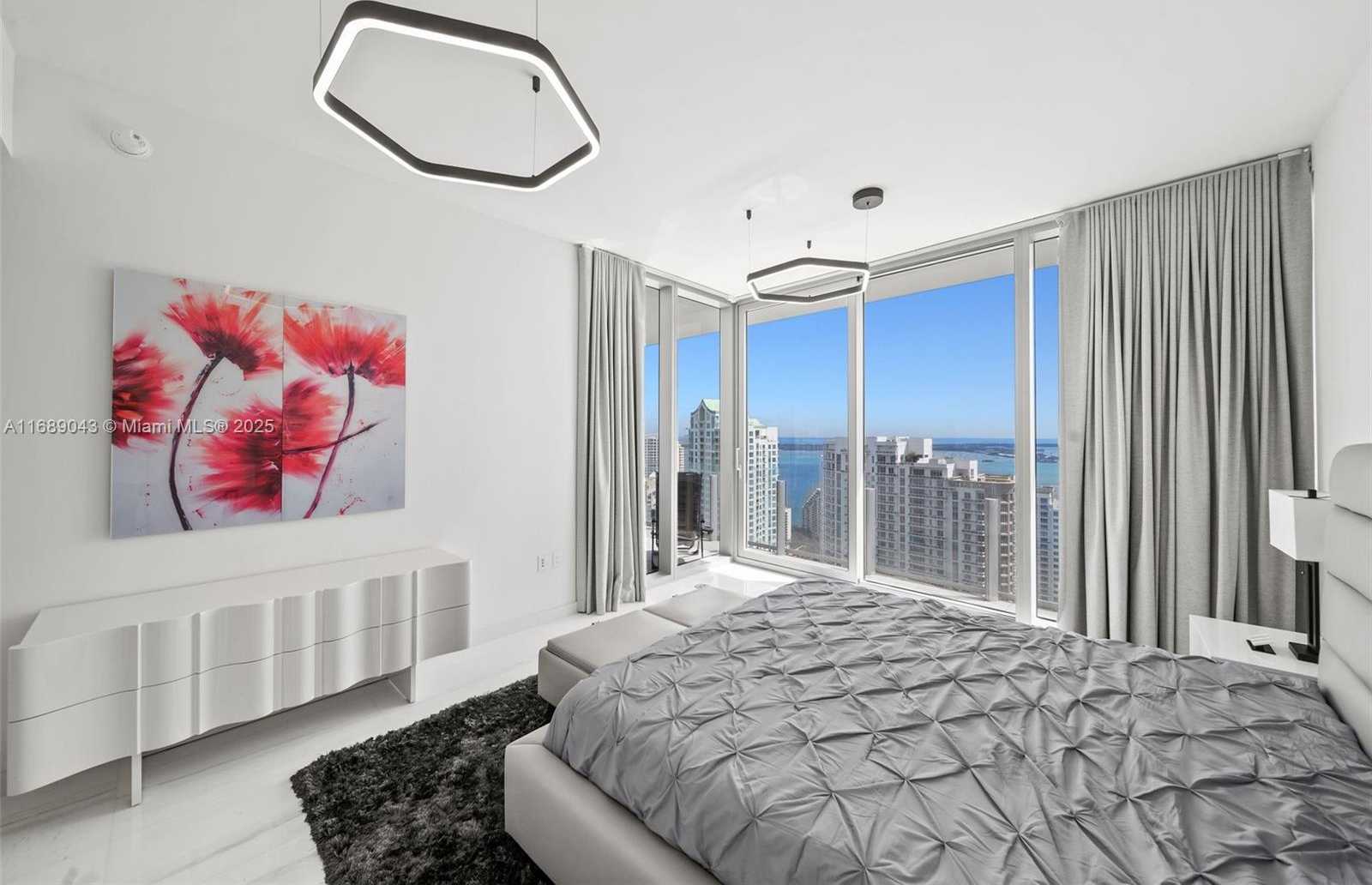 Small Image of 300 BISCAYNE BLVD WAY #3803, Miami Number 21