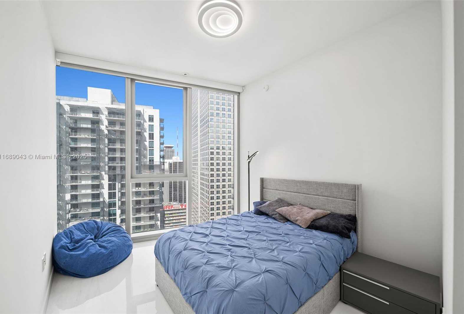 Small Image of 300 BISCAYNE BLVD WAY #3803, Miami Number 36