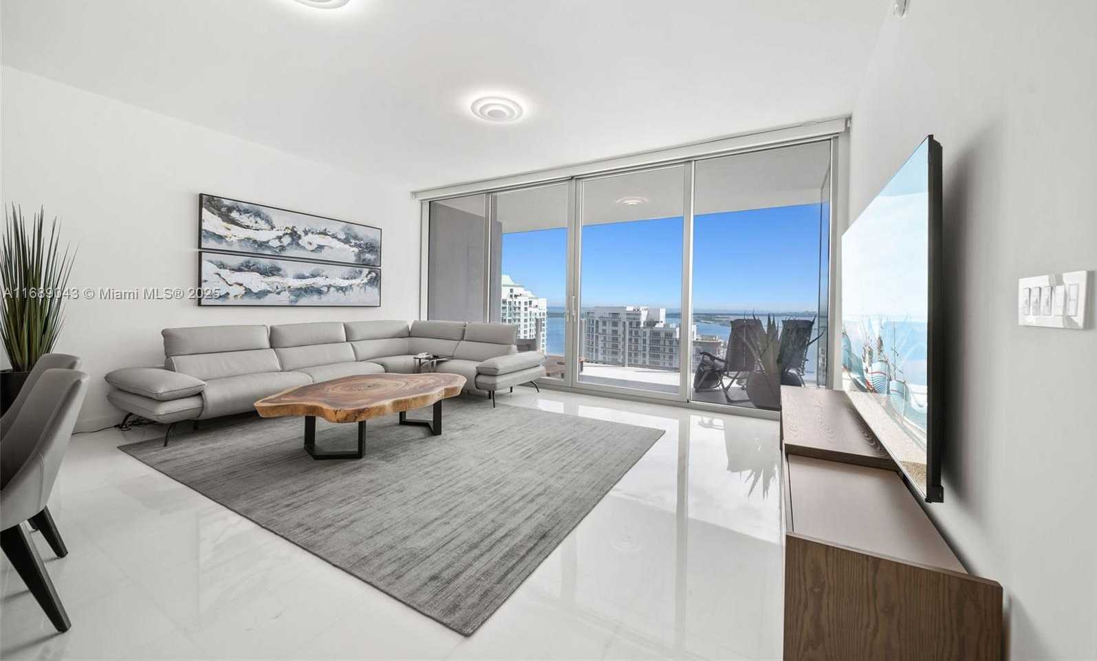 Small Image of 300 BISCAYNE BLVD WAY #3803, Miami Number 7
