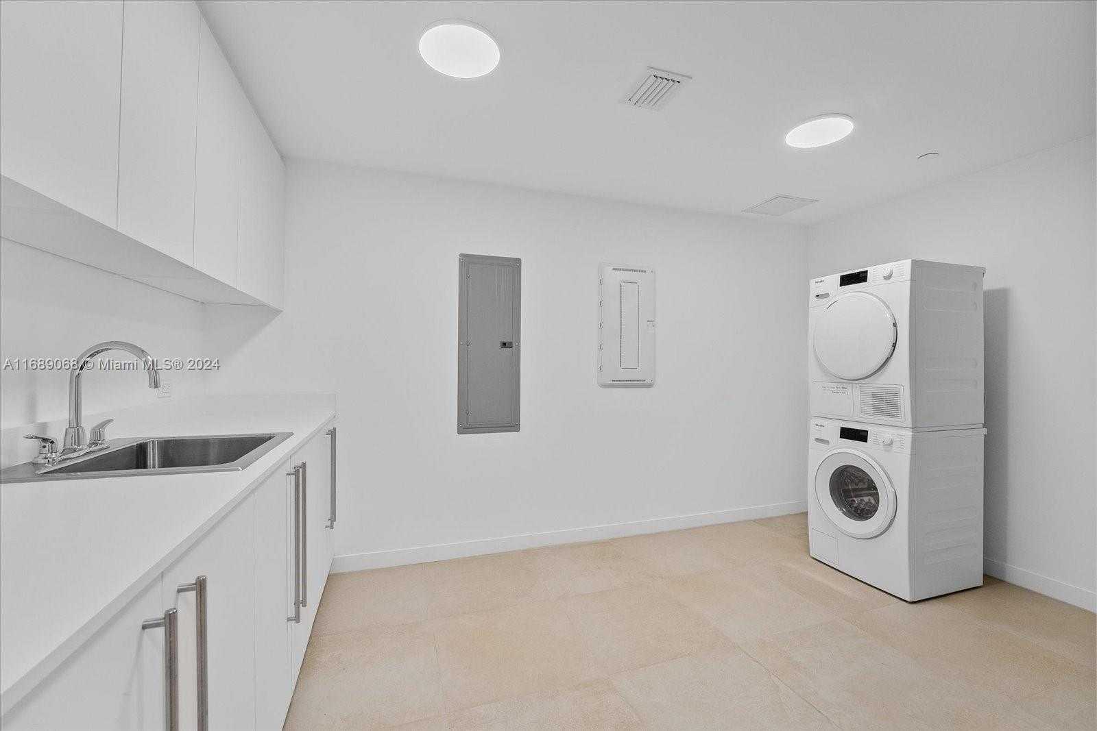 Small Image of 1135 103RD ST #403, Bay Harbor Islands Number 31