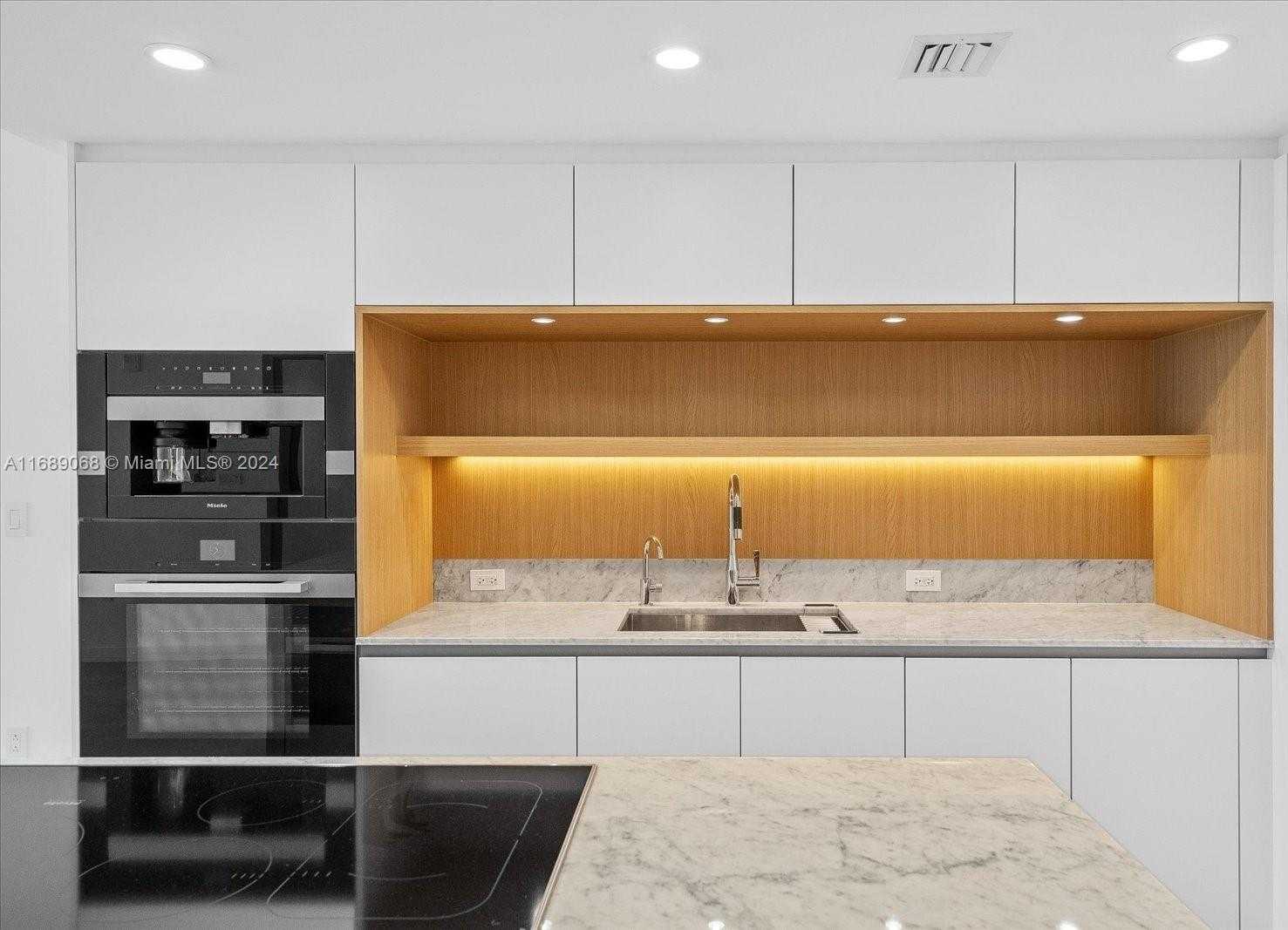 Small Image of 1135 103RD ST #403, Bay Harbor Islands Number 6